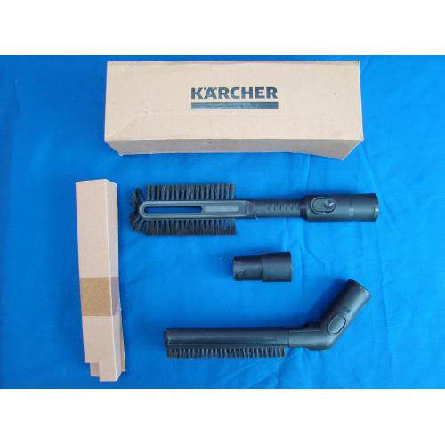 Две щетки и переходник для пылесоса Karcher.
