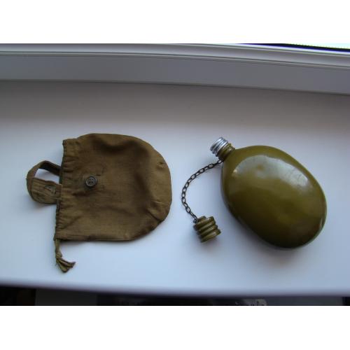 Фляга армейская с чехлом на ремень ВС СССР.