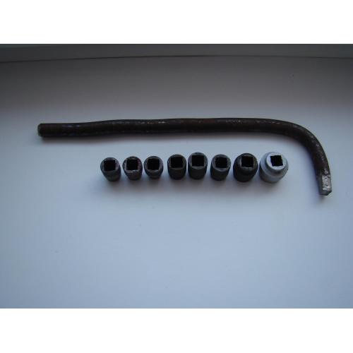 Ключ и набор торцевых головок 8 шт. из СССР.