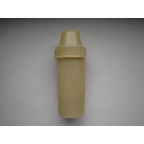 Футляр, тубус, бокс для хранения и транспортировки шприца и иголок + шприц и иголки из СССР.