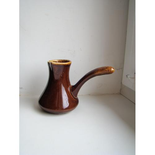 Керамическая турка времен СССР.