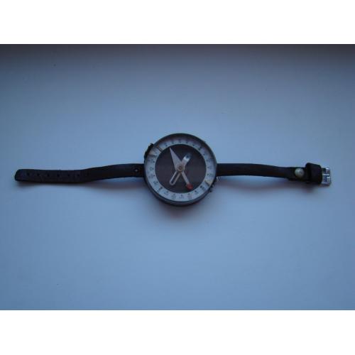 Компас Адрианова армейский, туристический из СССР.