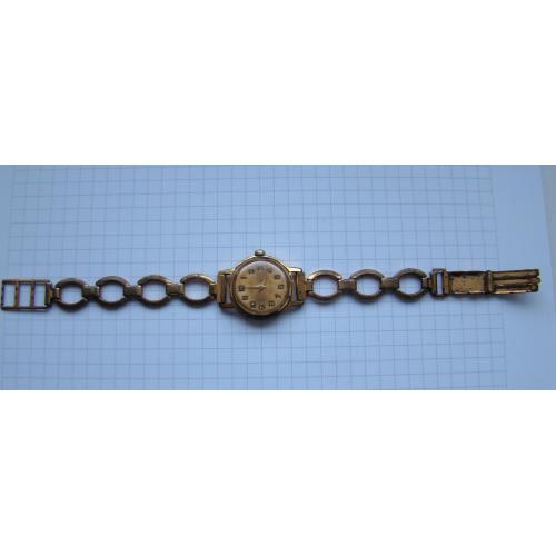 Женские позолоченные механические часы с браслетом Слава Slava из СССР. 