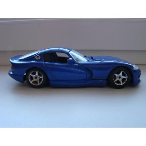 Металлическая модель 1:24 авто Dodge Viper GTS Coupe Додж Вайпер 2009 г.