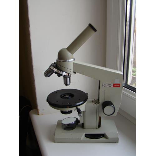 Микроскоп Биолам Ломо Р11 времен СССР.