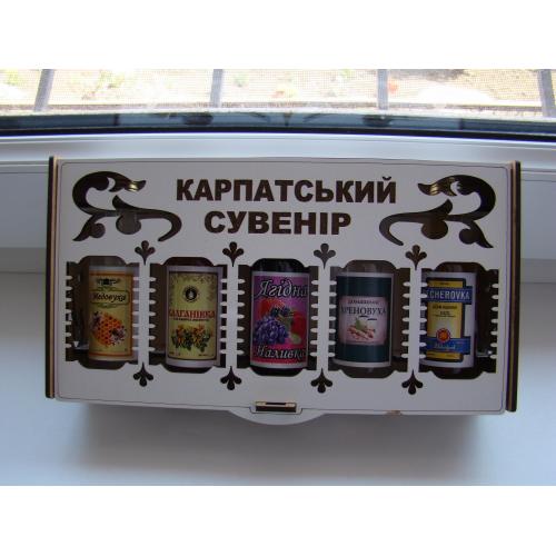 Набор алкогольных миниатюр Карпатский сувенир, 2016 г.