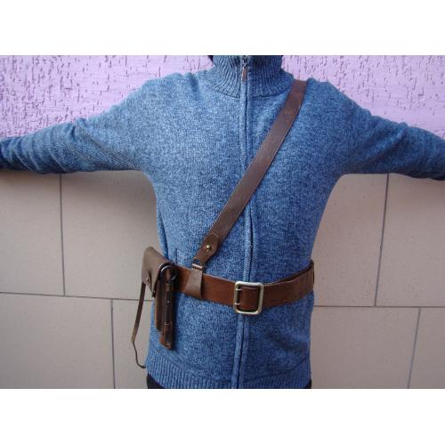 Офицерский кожаный ремень портупея, кобура пистолета ПМ, тренчик ВС СССР.