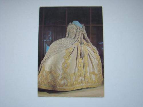 Открытка Коронационное платье империатрицы Елизаветы 18 века 1982 г.в.