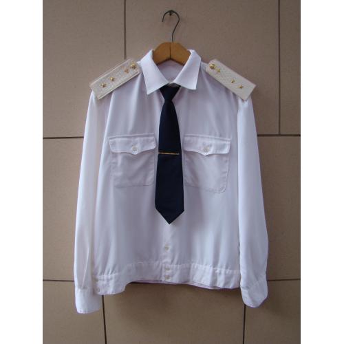 Парадная рубашка с галстуком и зажимом для него прапорщика ВВС СССР.