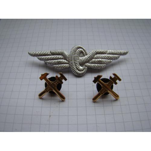 Петличные эмблемы 2 шт. и знак на китель работника МПС ЖД СССР.