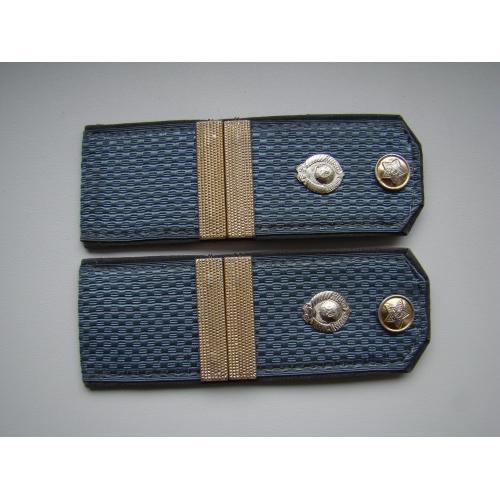 Погоны на рубашку мл.сержанта МВД СССР.