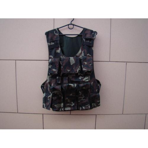 Разгрузочный жилет в расцветке дубок, Украина.