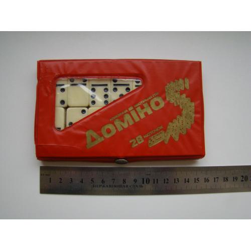 Домино в футляре.