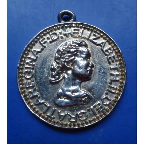  Монетовидный медальйон 1954 one shilling  ELIZABETH II DEI GRATIA REGINA  кулон 
