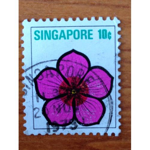 Марка. Сингапур. Цветок. 10 cents. 