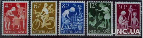 Нидерланды 1962 помощь детям