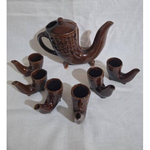 Кувшин и штофы Ханска Шатра. Болгария.