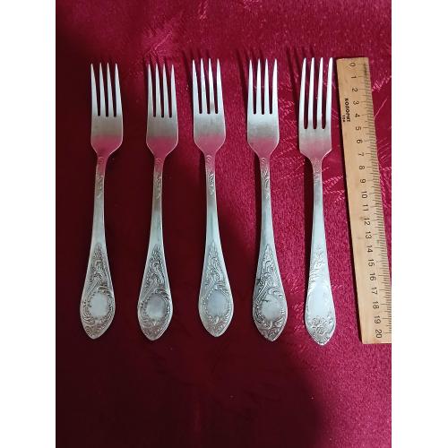 Набор столовых вилок СССР. Мельхиор.