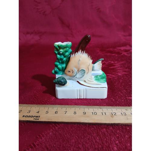 Статуэтка-подсвечник. Керамика.