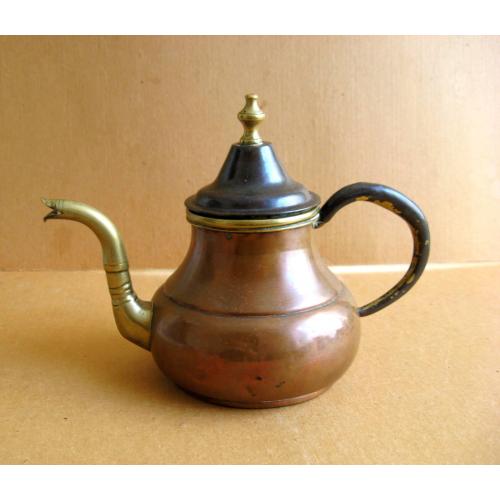 Чайник - заварник = мідь - латунь \\