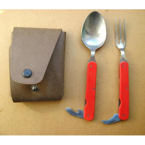 ТУРИСТИЧНИЙ НАБІР = ложка - виделка - відкривачки = період СРСР 