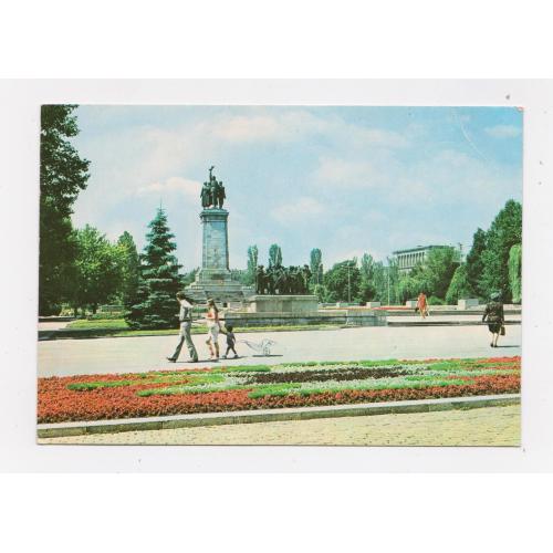 Пам'ятник Радянській армії -  Софія = БОЛГАРІЯ = листівка 1970-х р. = чиста \\