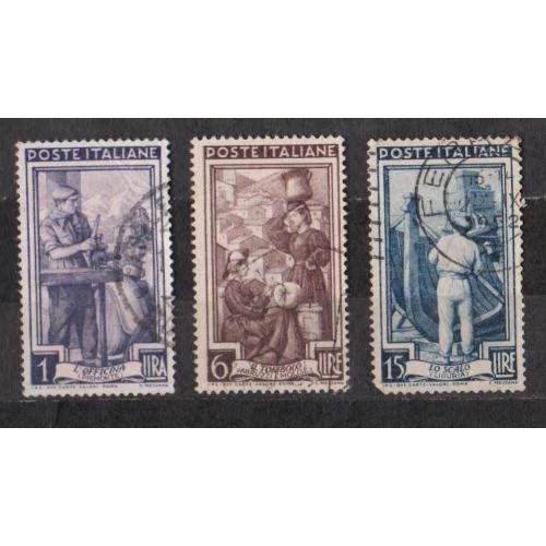 ПРОФЕСІЇ = марки 1950, 1952 р. = ІТАЛІЯ = гаш. \\