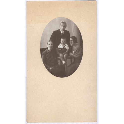 Фото СССР 1936 год Евреиская семья Кипа Ермолка Иудаика Дети Мальчик Jewish family Judaica