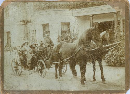 Киев Извозчик Лошадь Семья Беспаловых Фото 1916 год