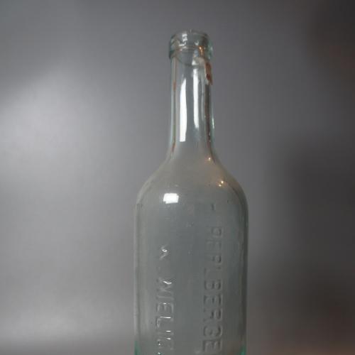бутылка H. PERLBERGERA SYN w WIELICZCE содовая вода высота 26 см (№ 205)