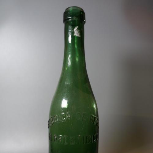 бутылка пивная fabrica de bere m.bresticico iasi balti высота 26 см (№ 536)