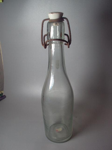 Бутылка с фарфоровой пробкой (№ 968)