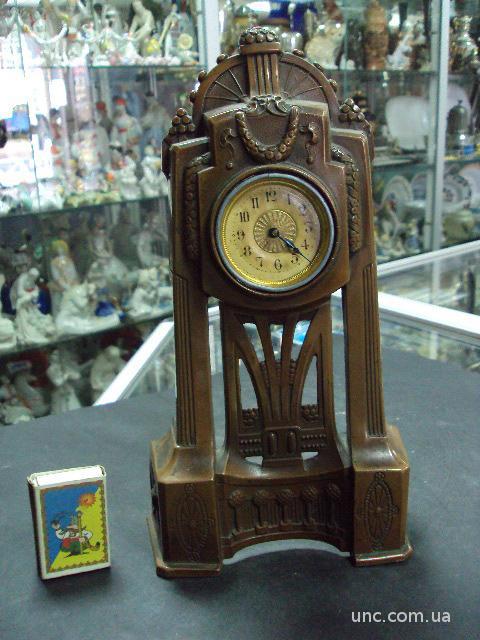 часы настольные  (№ 1780)