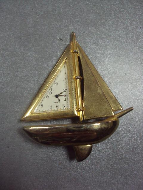 Часы настольные кварц корабль парусник кораблик япония регата №с9566