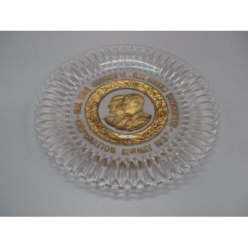 Декоративная тарелка стекло коронация 1937 король Георг VI и королева Елизавета 24,4х2,1 см №13398