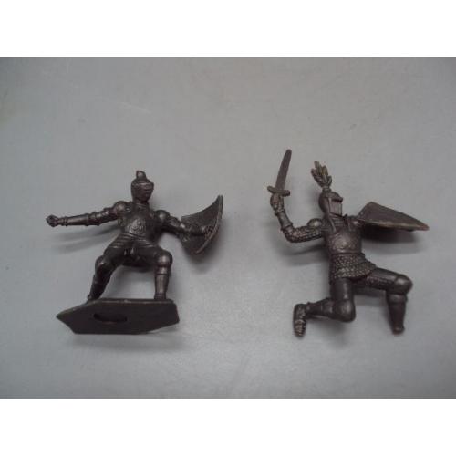 Детские игрушки фигурки рыцари средневековье миниатюра пластик ссср лот 2 шт №15366
