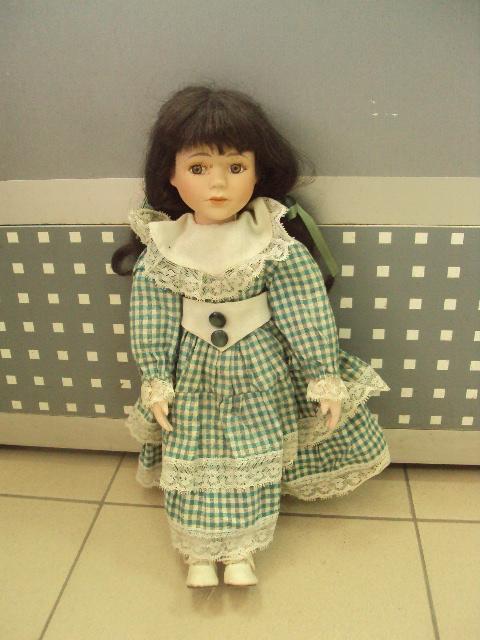 Фарфоровая кукла №463п
