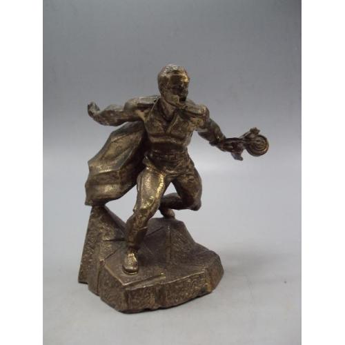Фигура бронза статуэтка солдат с автоматом идет в атаку за Родину высота 11,7 см №3204