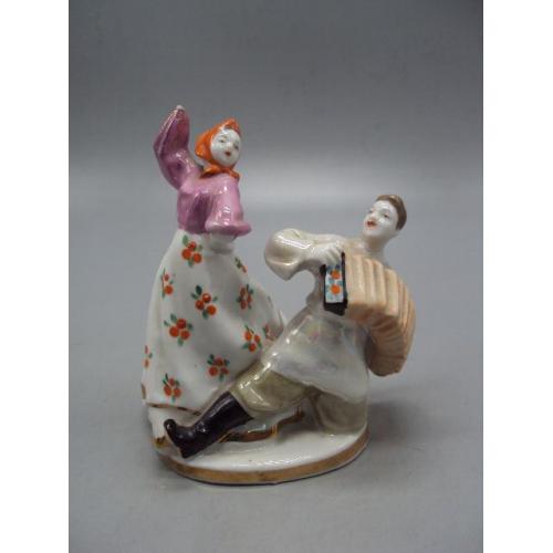 Фигура фарфор Дулево танцоры с гармошкой перепляс гармонист и девушка 11,7 см под реставрацию №13920