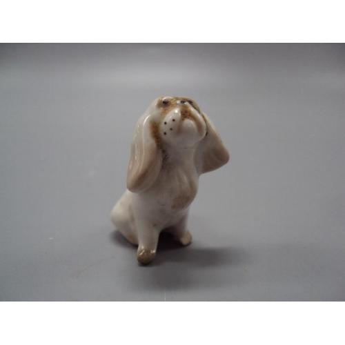 Фигура фарфор миниатюра статуэтка ЛФЗ собака щенок пекинес собачка 3,5 см (скол на лапе) №15505