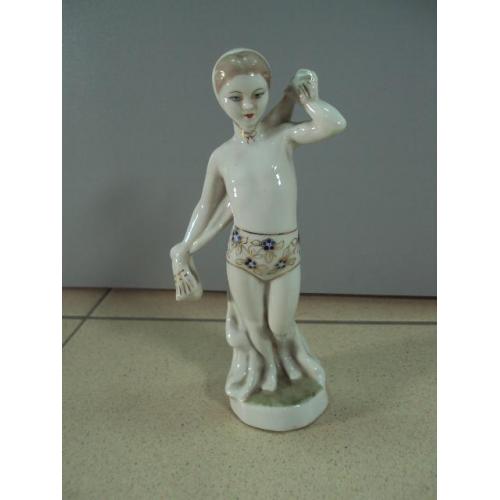 Фигура фарфор статуэтка полонное зхк девочка с полотенцем купальщица высота 18 см №111