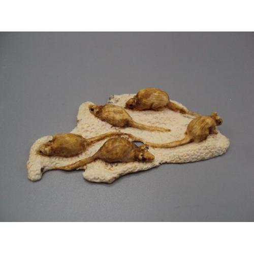 Фигура миниатюра кость нэцкэ бивень мамонта крысы мыши мышки длина 9,4 см, вес 22,82 г №15604