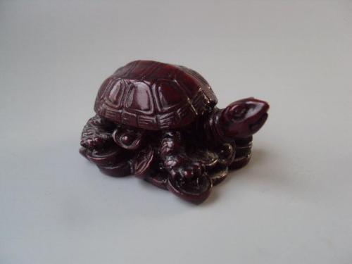 Фигура пластик миниатюра черепаха с монетами деньгами сувенир амулет богатства №10324
