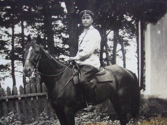 фотография 1929 милиционер на коне №1281