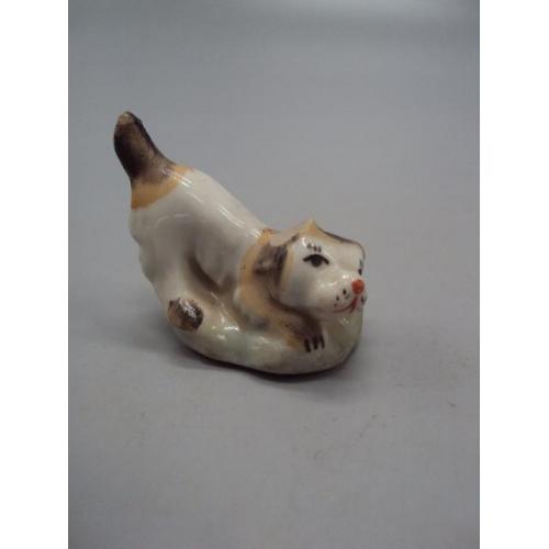 Фигура фарфор статуэтка миниатюра Городница собачка щенок собака высота 3,6см под реставрацию №13757