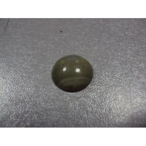 Камень жадеит зеленый хаки круглый для ювелирных изделий вес 1,53 г размер 5 х 14,5 мм №13259