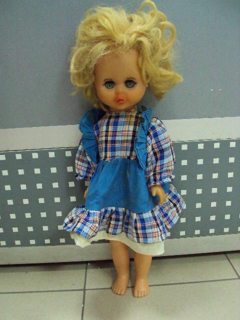Кукла в платье ГДР пластик №10316