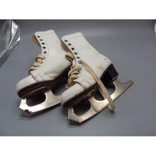 Ледовые фигурные коньки детские ссср 1981 год белые кожа 17-17,5 размер спорт №15688