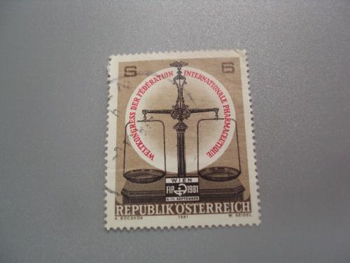 марка Австрия 1981 медицина конгресс фармацевтов весы гаш №2206