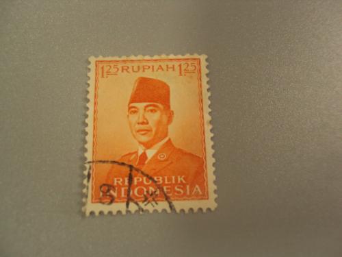 марка Индонезия 1953 личности президент стандарт гаш №1609